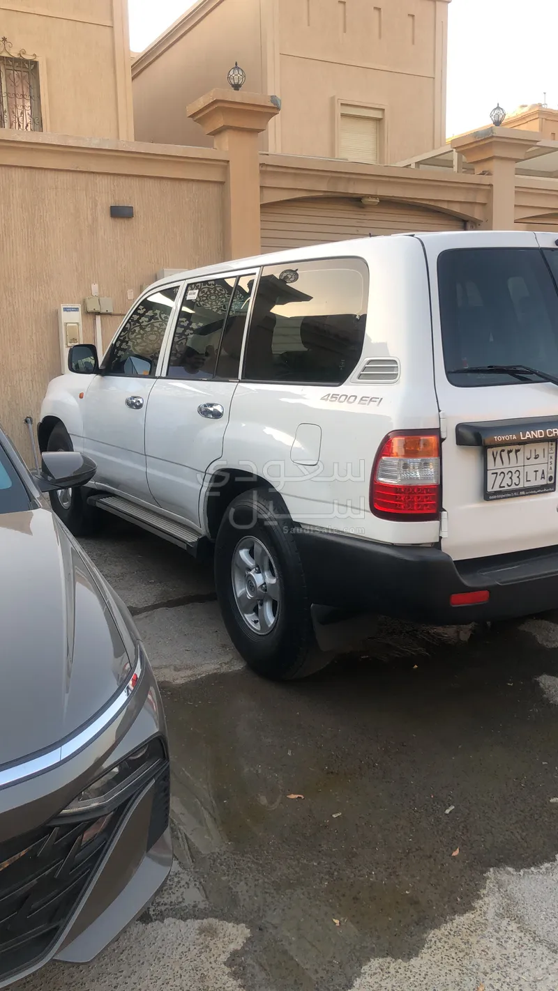 2021 بي ام دبليو الفئة السابعة 740 إل أي