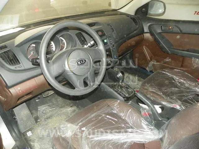 2025 استون مارتن دي بي  اس سوبر ليجيرا