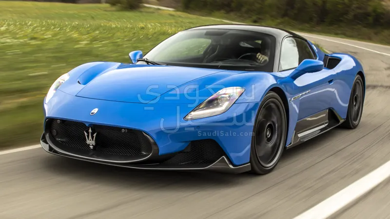 2025 استون مارتن لاجوندا